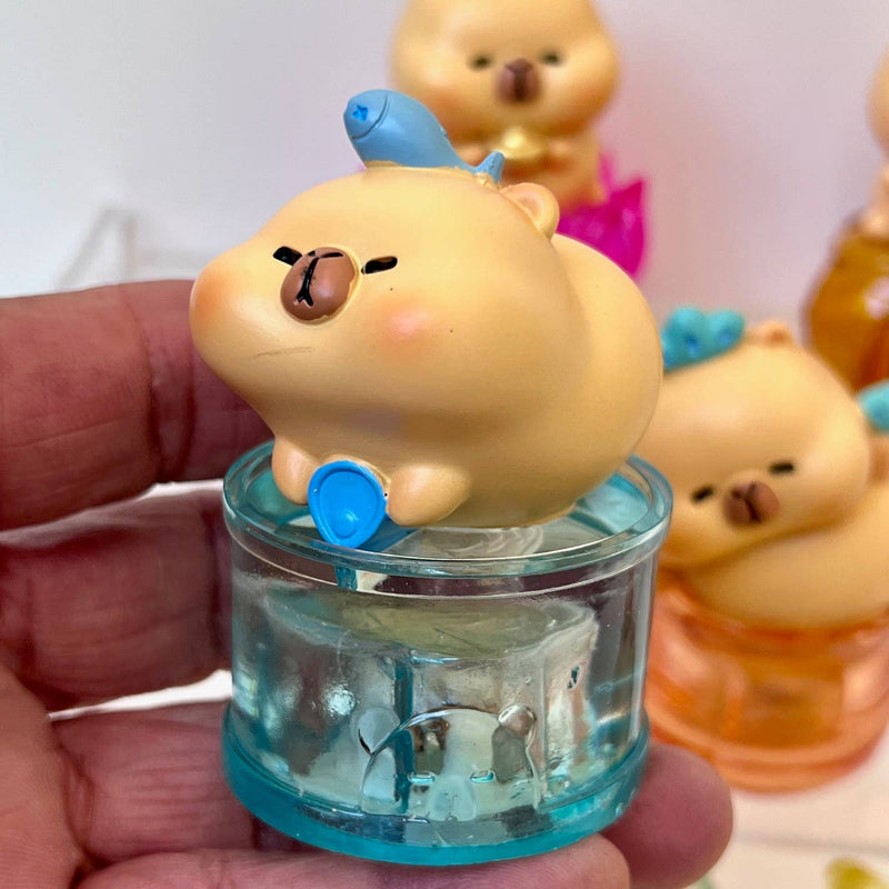 Chargez l&#39;image dans la visionneuse de la galerie, Capybara Light Up Jewel 1pc Figure Blind Box
