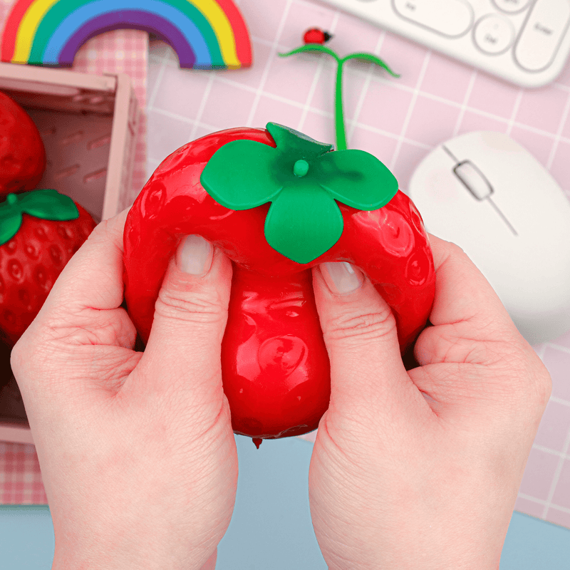Cargue la imagen en el visor de la galería, Strawberry Shaped Sensory Toy
