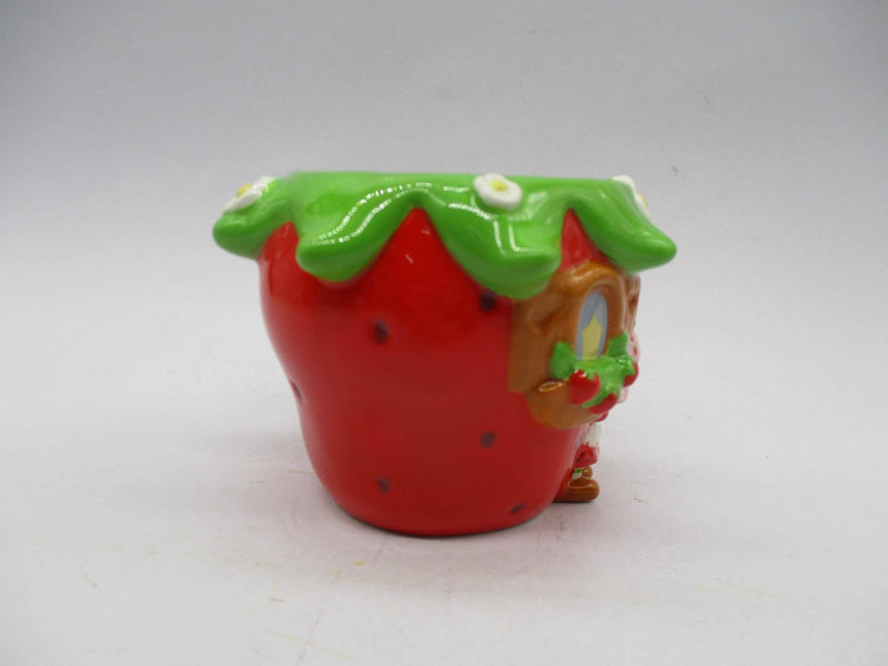 Cargue la imagen en el visor de la galería, Strawberry Shortcake Cake Ceramic 3D Sculpted Mug
