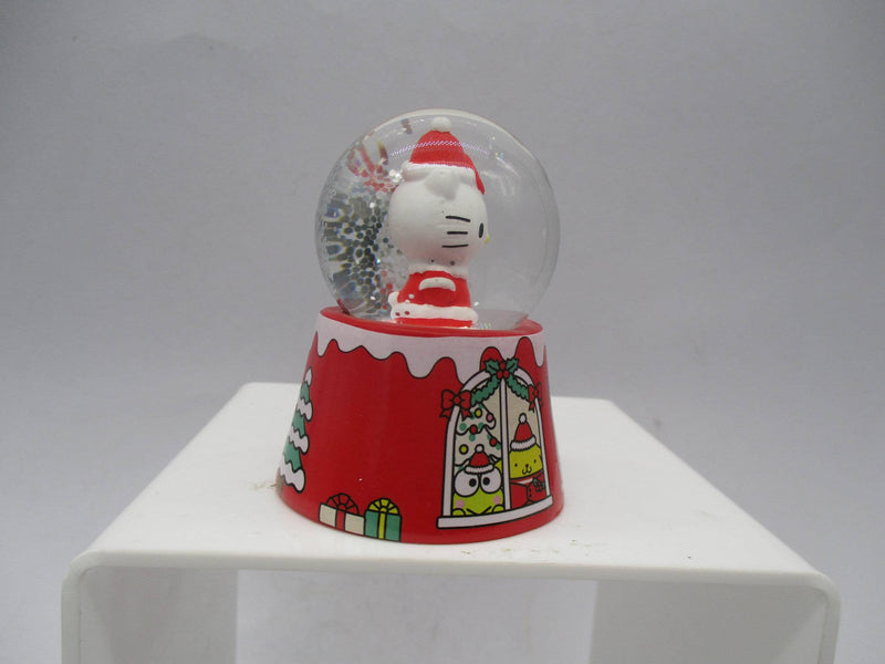Cargue la imagen en el visor de la galería, Sanrio Holiday Kitty Toss Boxed 45mm Light Up Snow Globe
