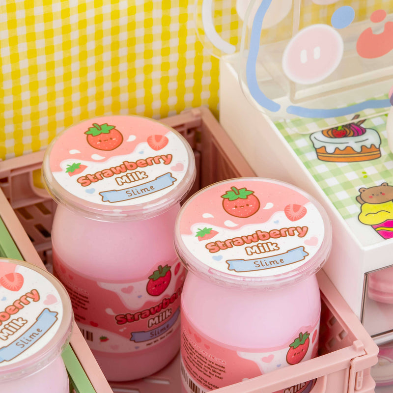 Chargez l'image dans la visionneuse de la galerie, Strawberry Milk Glossy Slime
