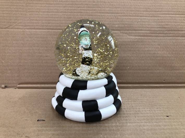 Load image into Gallery viewer, Beetlejuice Sandworm 100mm Snow Globe
