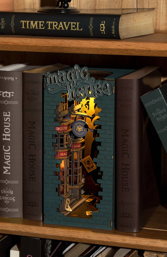 Robotime: Magic House Book House Rolife 3D Wooden Puzzles Figure