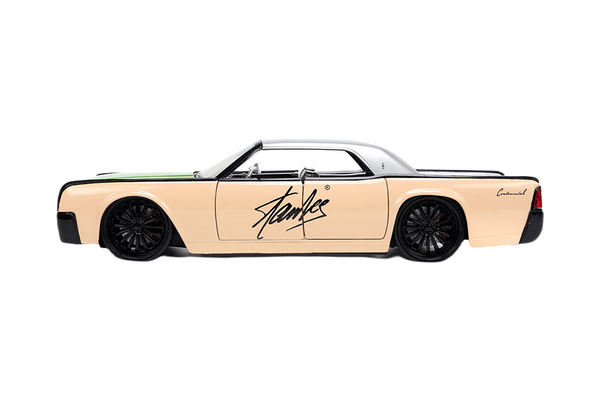 Jada Toys - Hollywood Rides | 1963  Lincoln Continental with Stan Lee Diecast Figure