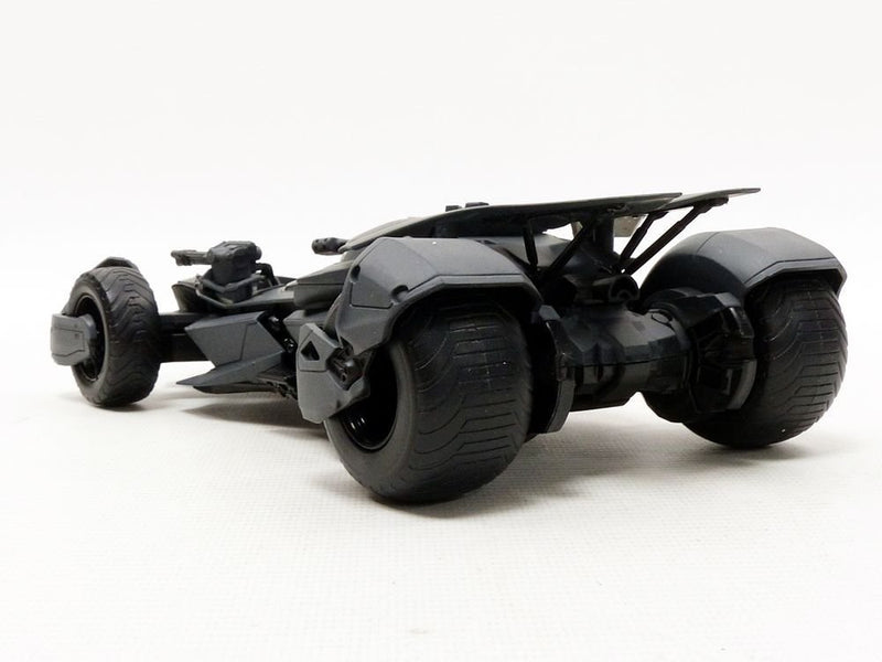 DC Comics: Justice League - Batmobile with Tact Suit Batman Figure, Jada Toys
