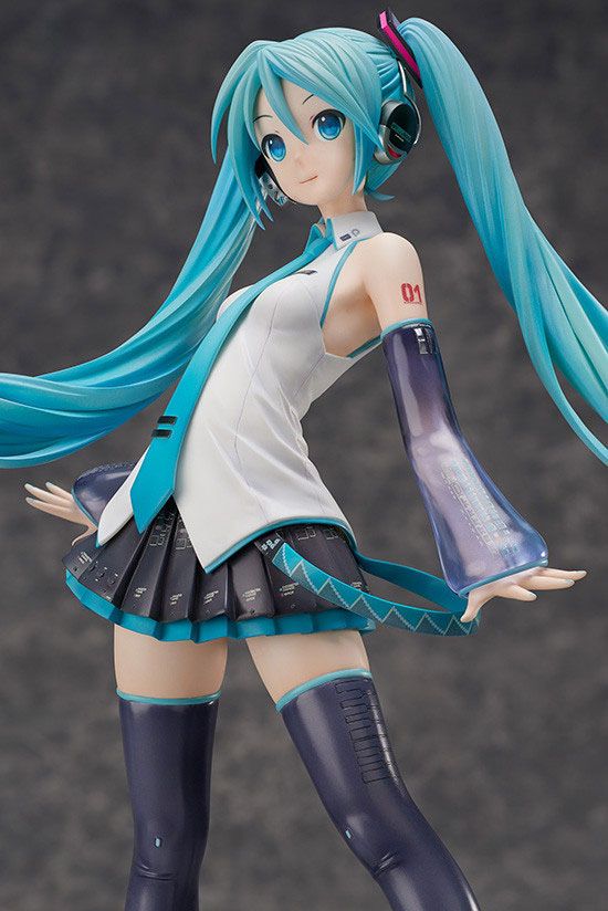Character Vocal Series 01 - Hatsune Miku V3 1:4 Complete Figure