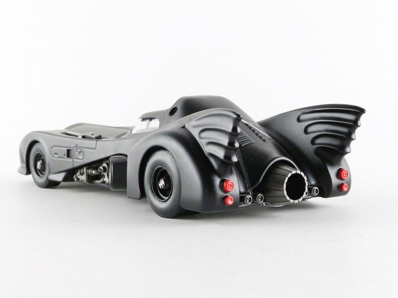 Boys Metals - 1989 Batmobile with 1:24 Scale Figure (2 Pieces), Jada Toys