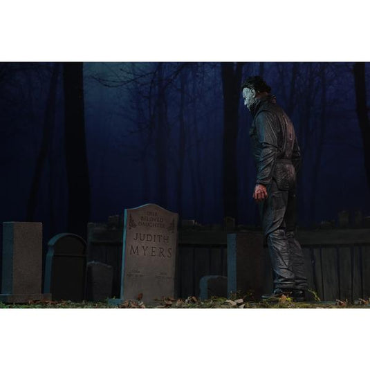 Halloween (2018) – 7″ Scale Action Figure – Ultimate Michael Myers - Kryptonite Character Store