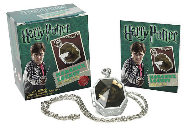 Harry Potter - Locket Horcrux Kit and Sticker Book Mini Figure