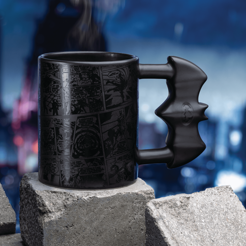 DC Comics : Batman - Tasse en forme de Batarang