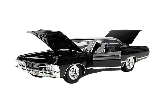 Hollywood Rides: Supernatural - Chevrolet Impala SS Sport Sedan with Dean Winchester Figurine, Jada Toys